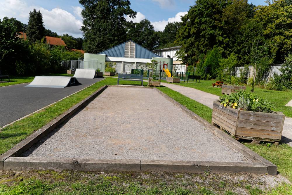 Création de terrain de pétanque près de Crêches-sur-Saône