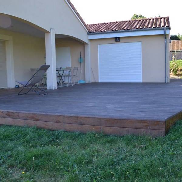 terrasse bois sombre